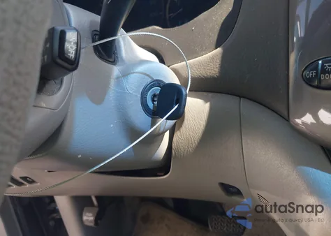 2010 Toyota Sienna Le from USA, damaged, VIN 5TDKK4CC4AS338953